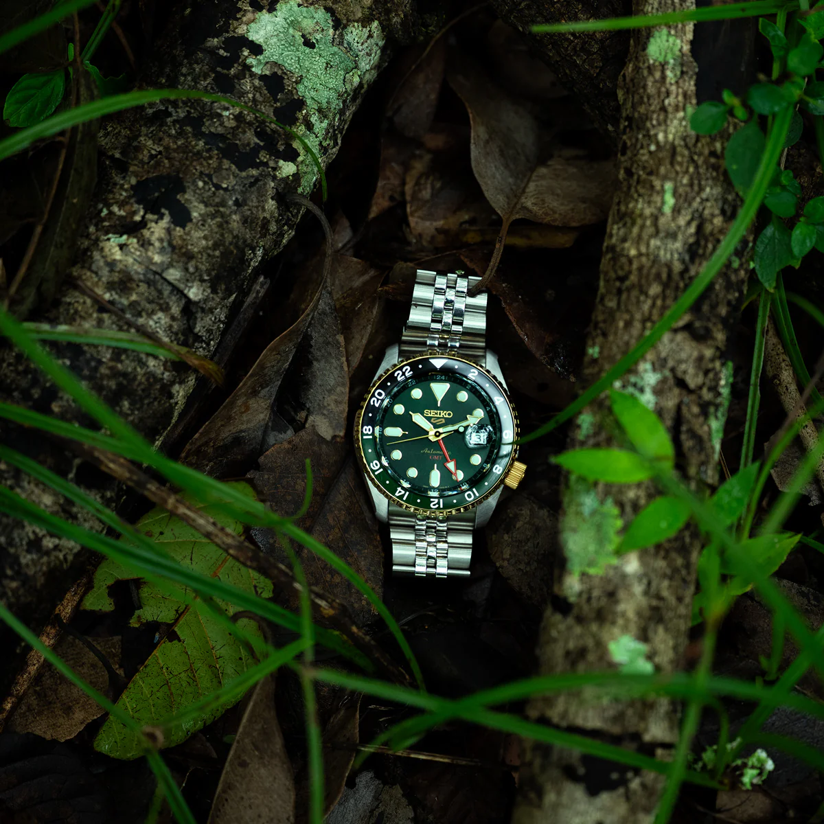 Seiko 5 Sports Forest Green Sunrise - India Limited Edition - SSK050K1 - Image 7